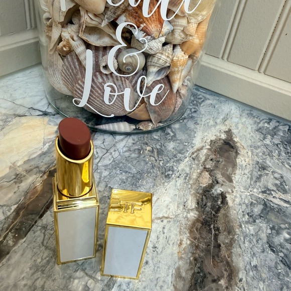 Tom Ford Other - TOM FORD Ultra-Shine Lip Color #28 NUDISTE